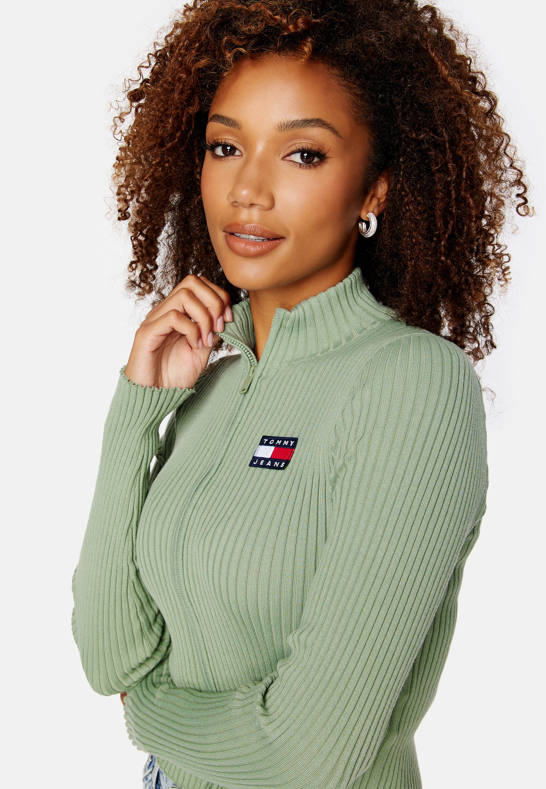Badge Zip Trhu Sweater - Image 4