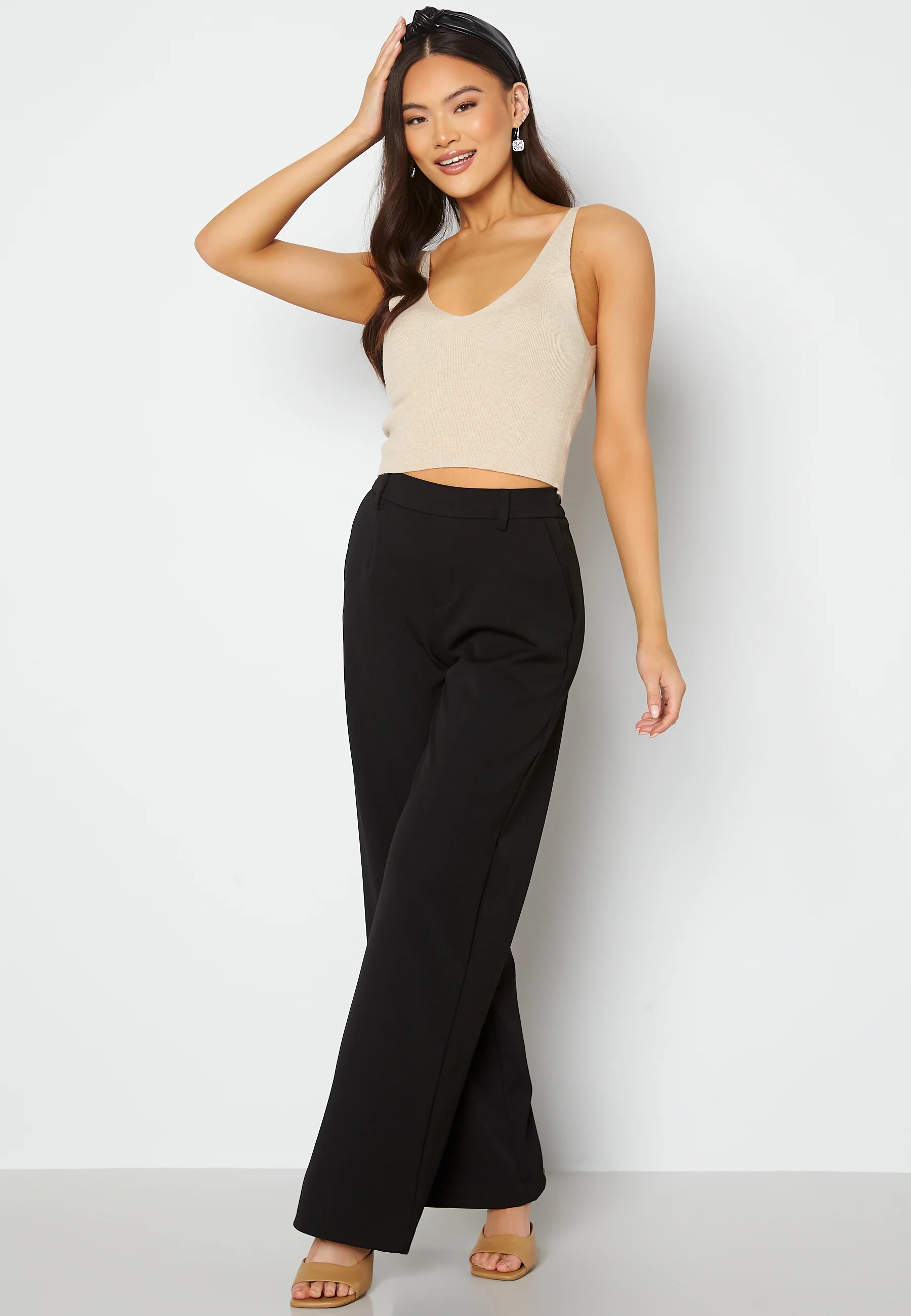 Cozy S/L Cropped Top Knit - Image 2