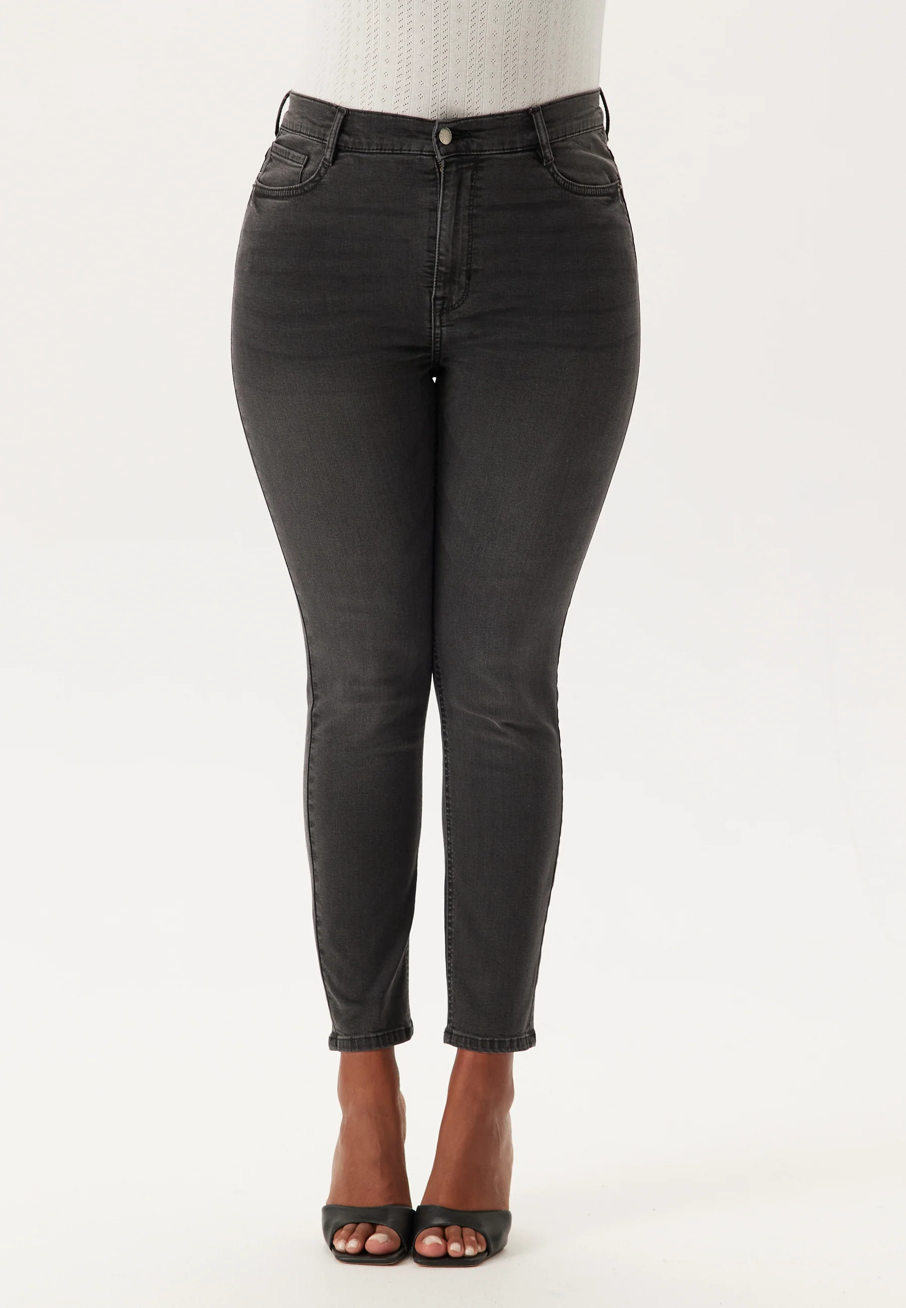 High Ankle Superstretch Jeans - Image 7