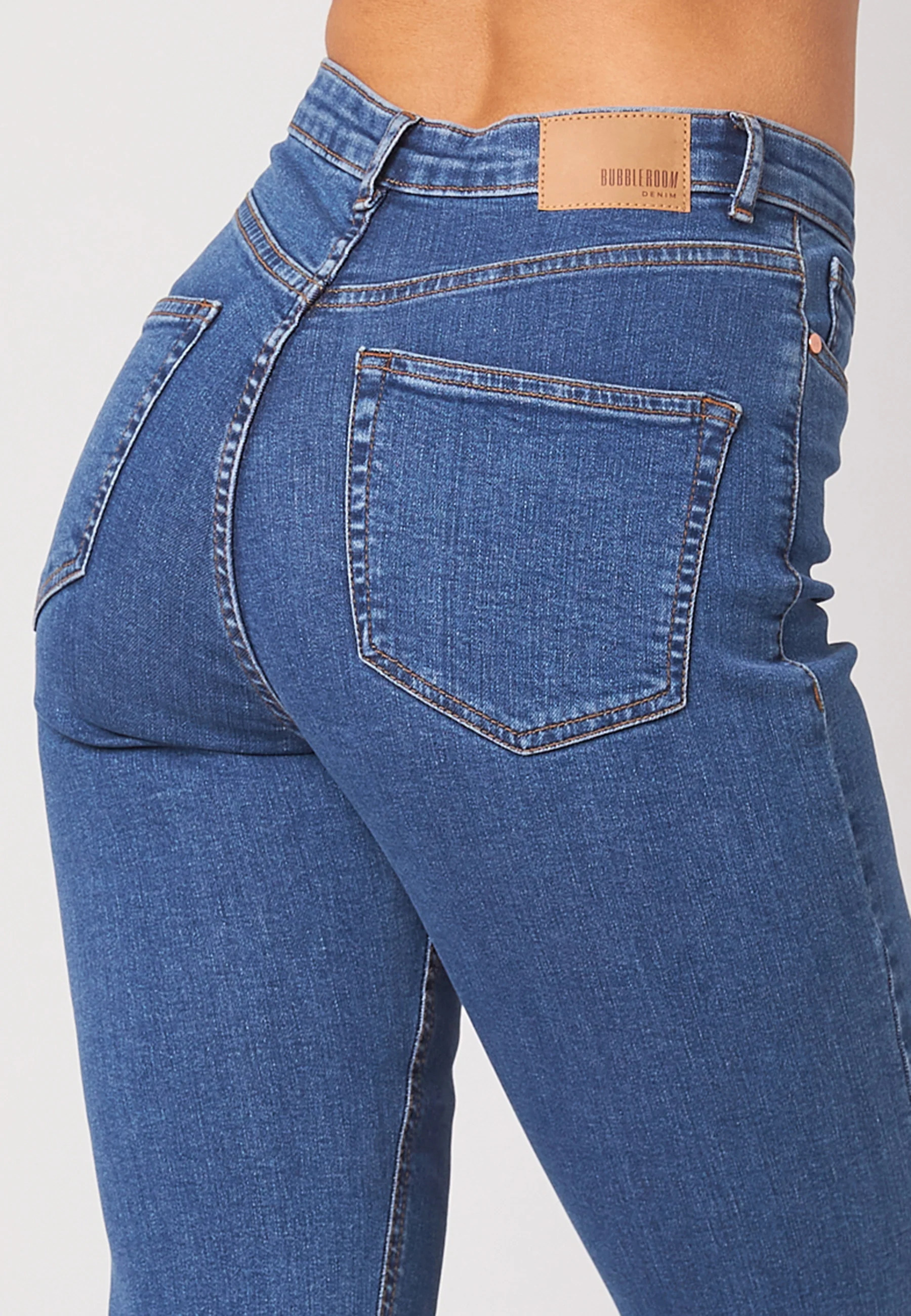 High Waist Jeans - Image 3