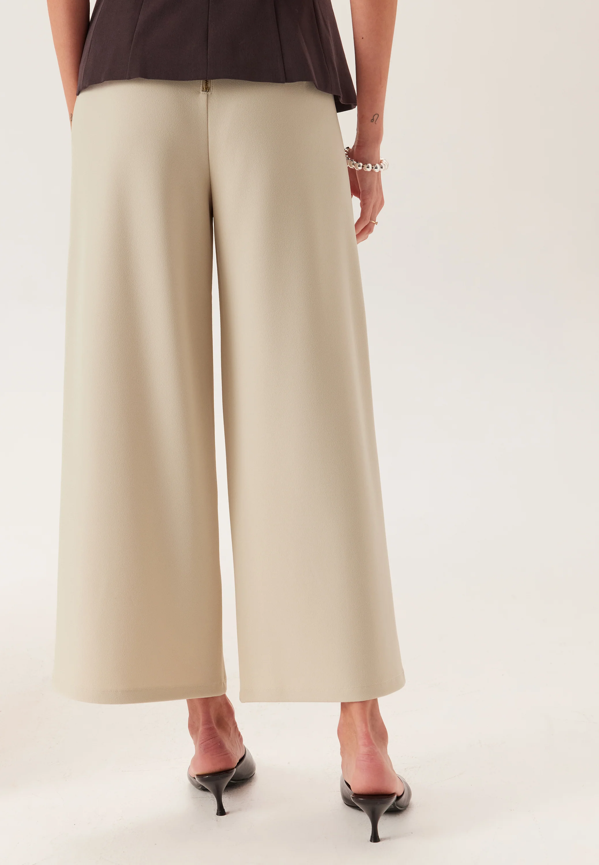 High Wide Cropped Trousers - Image 7