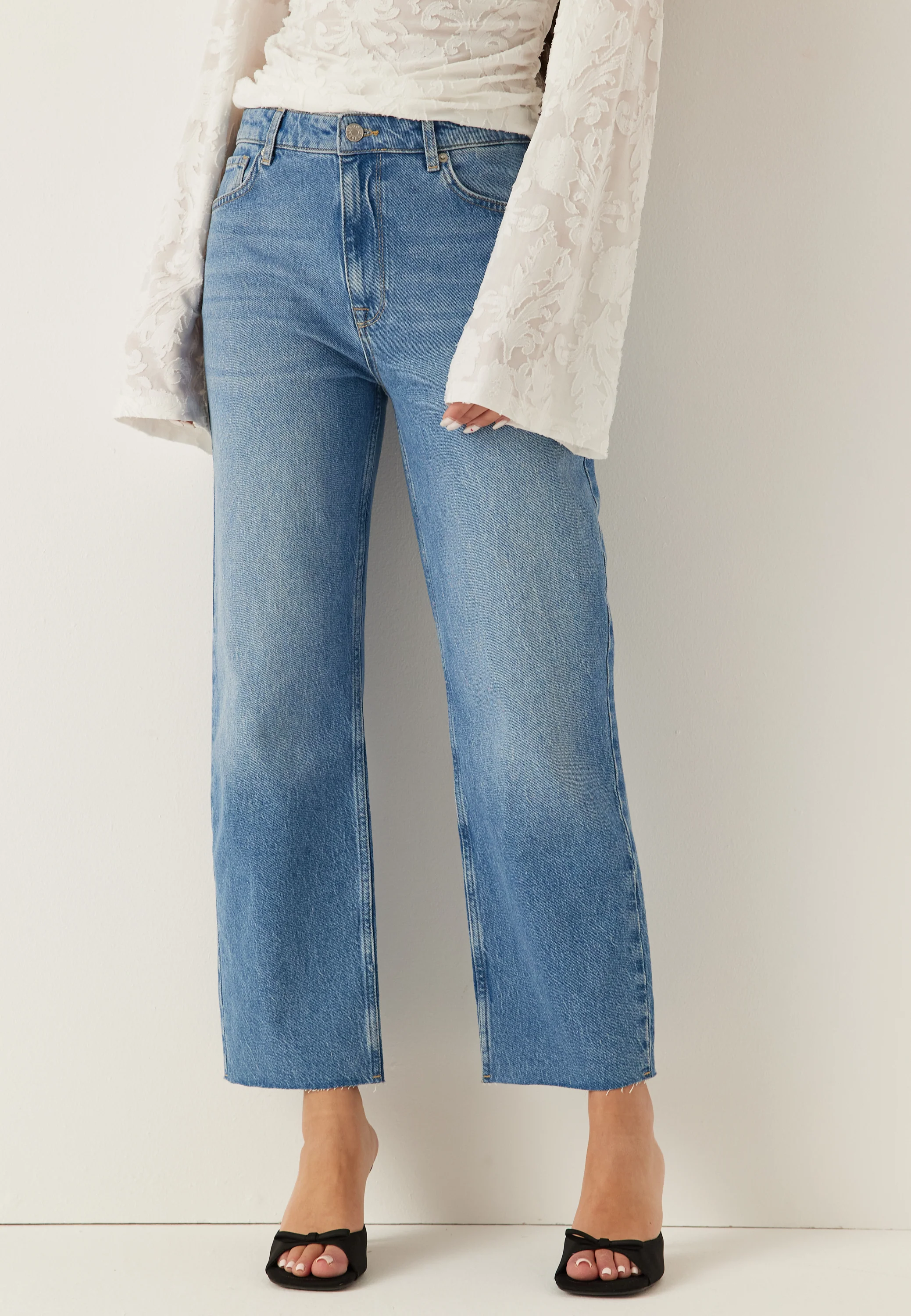Linn High Straight Ankle Jeans - Image 4