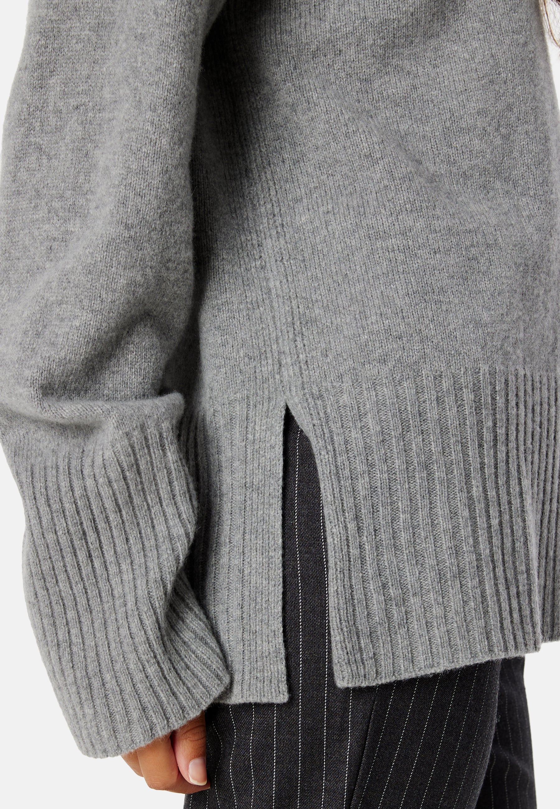 Lounge Rollneck Sweatshirt - Image 4