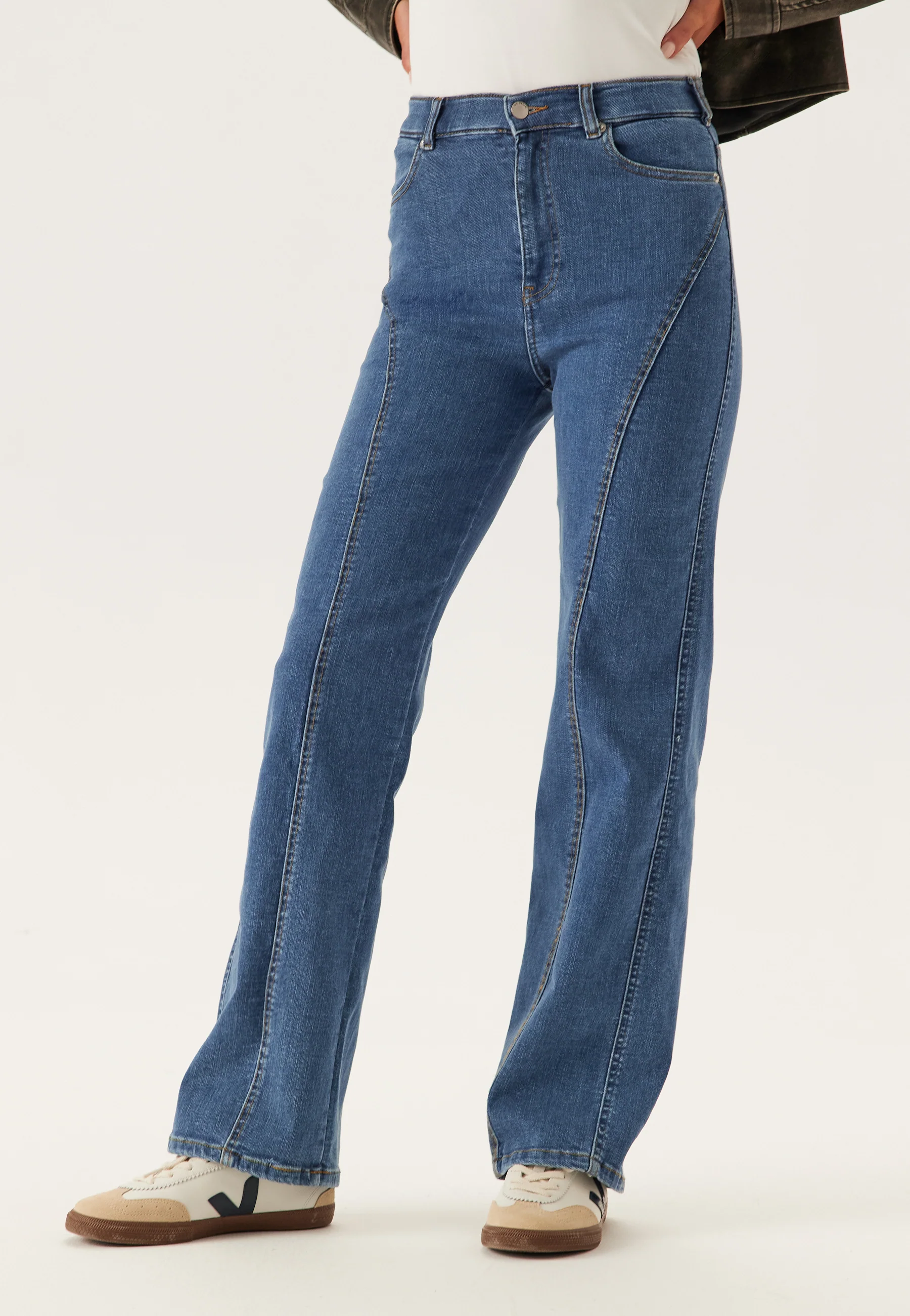 Moxy Straight Curve