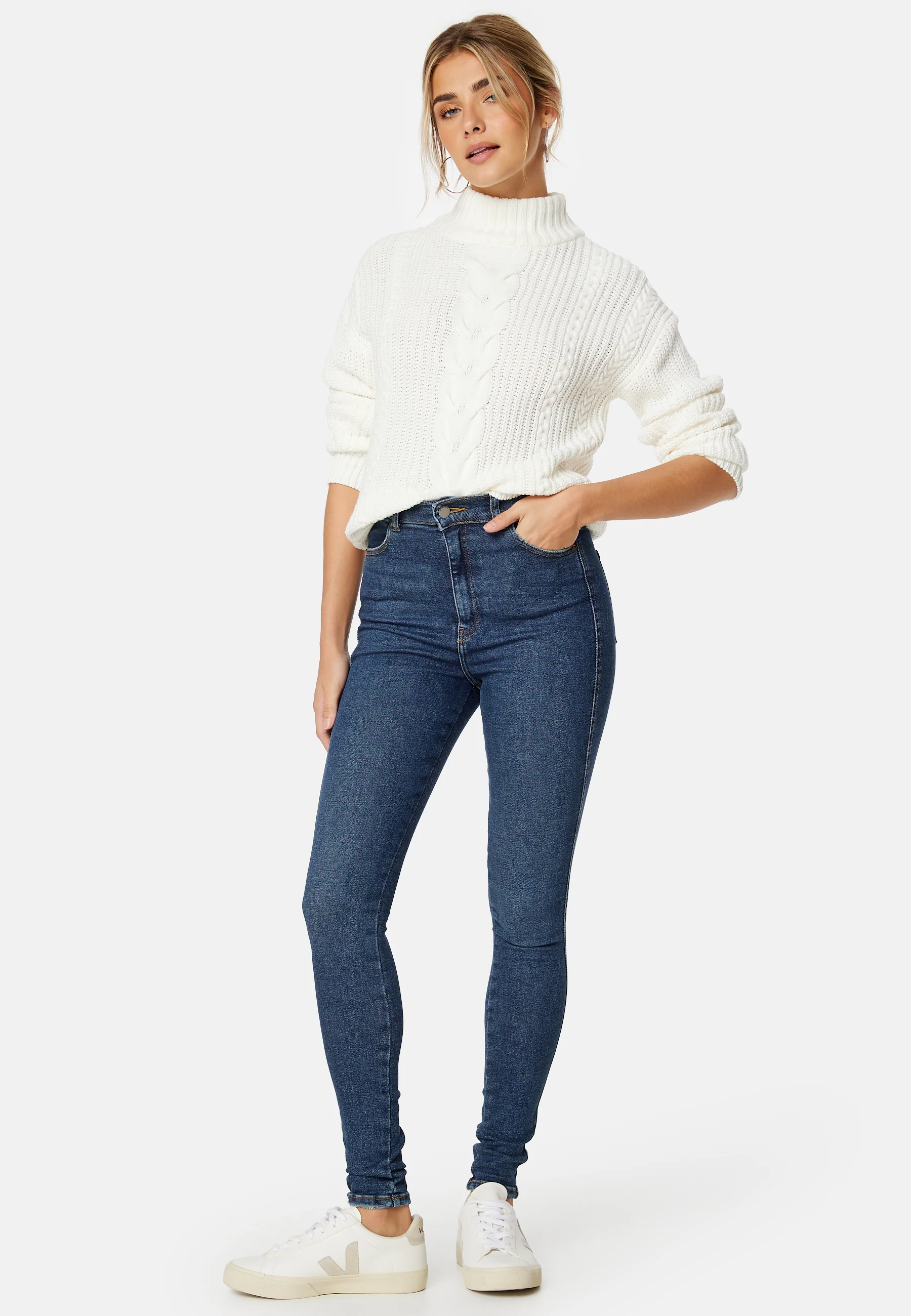 Moxy - Image 4