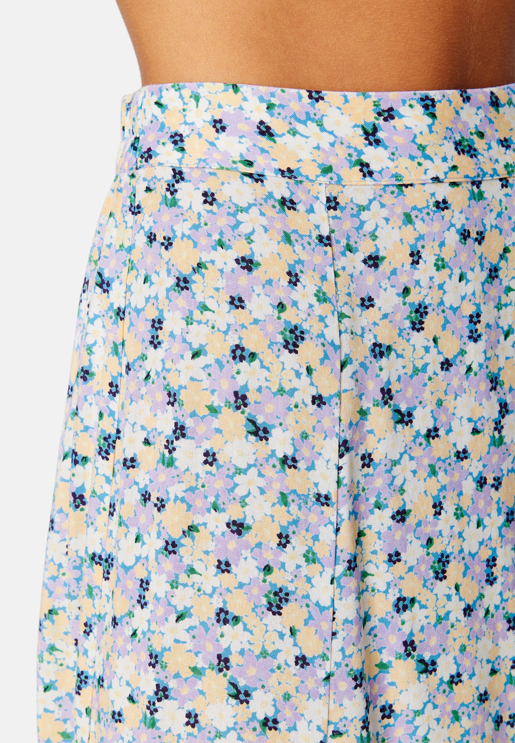 Nya HW Slit Midi Skirt - Image 4
