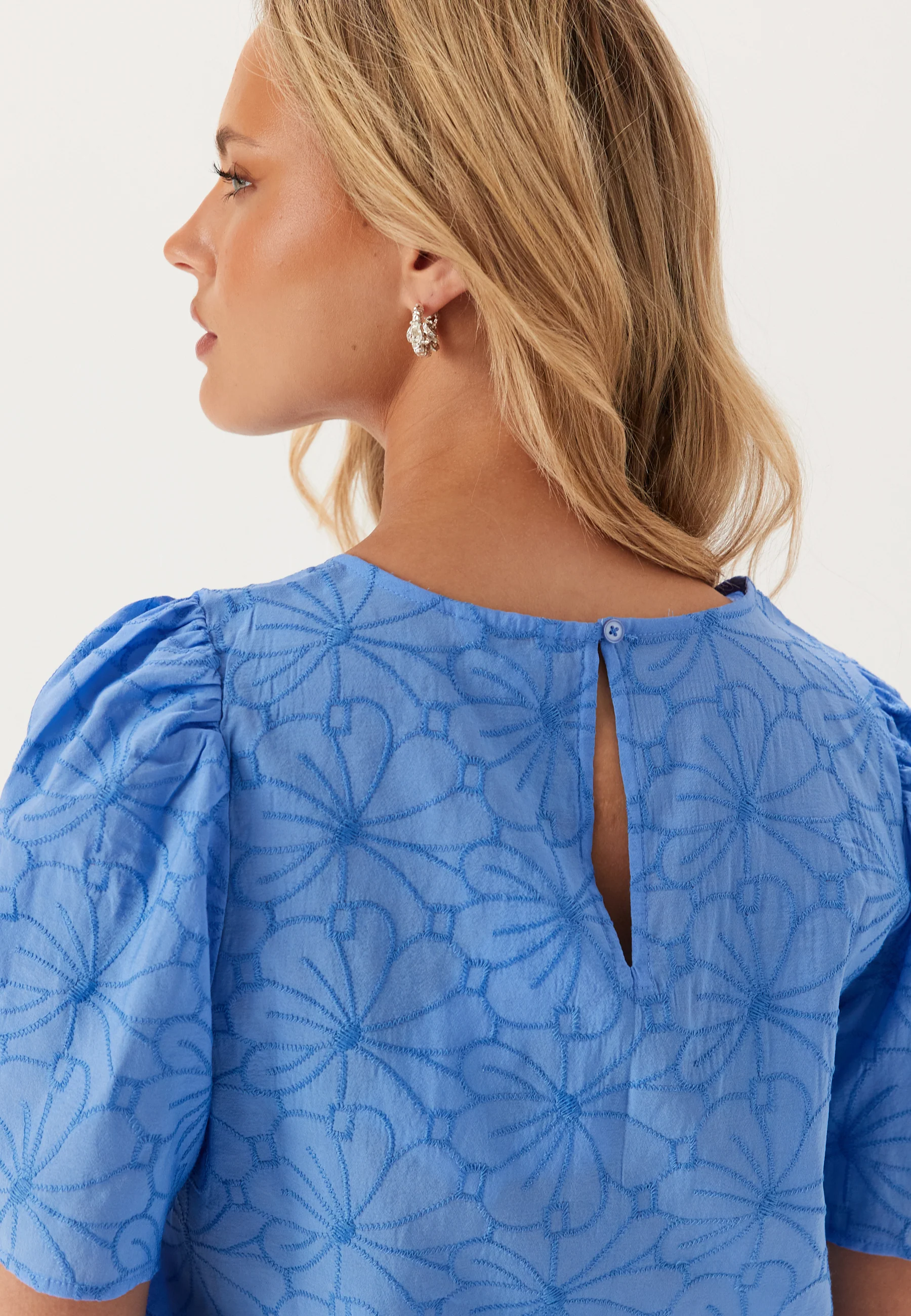 Objilly S/S RE O-NECK TOP RE - Image 3