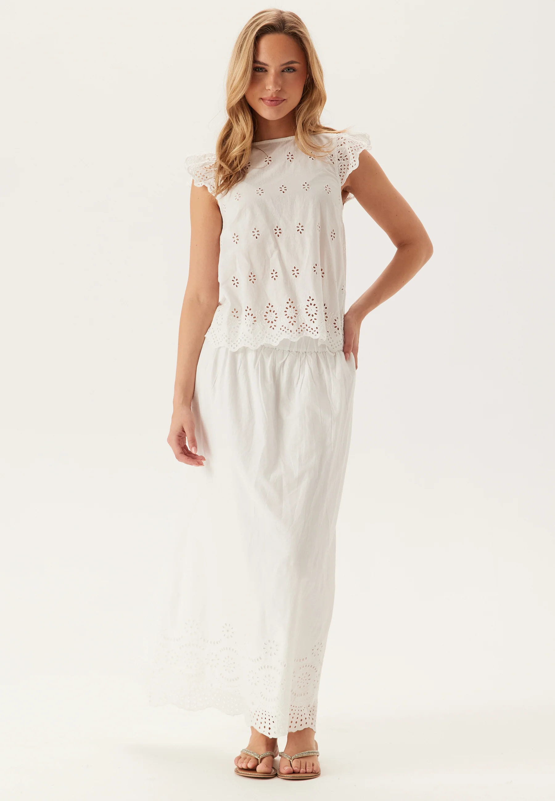 Onllou Life Emb S/S Open Back Top - Image 3
