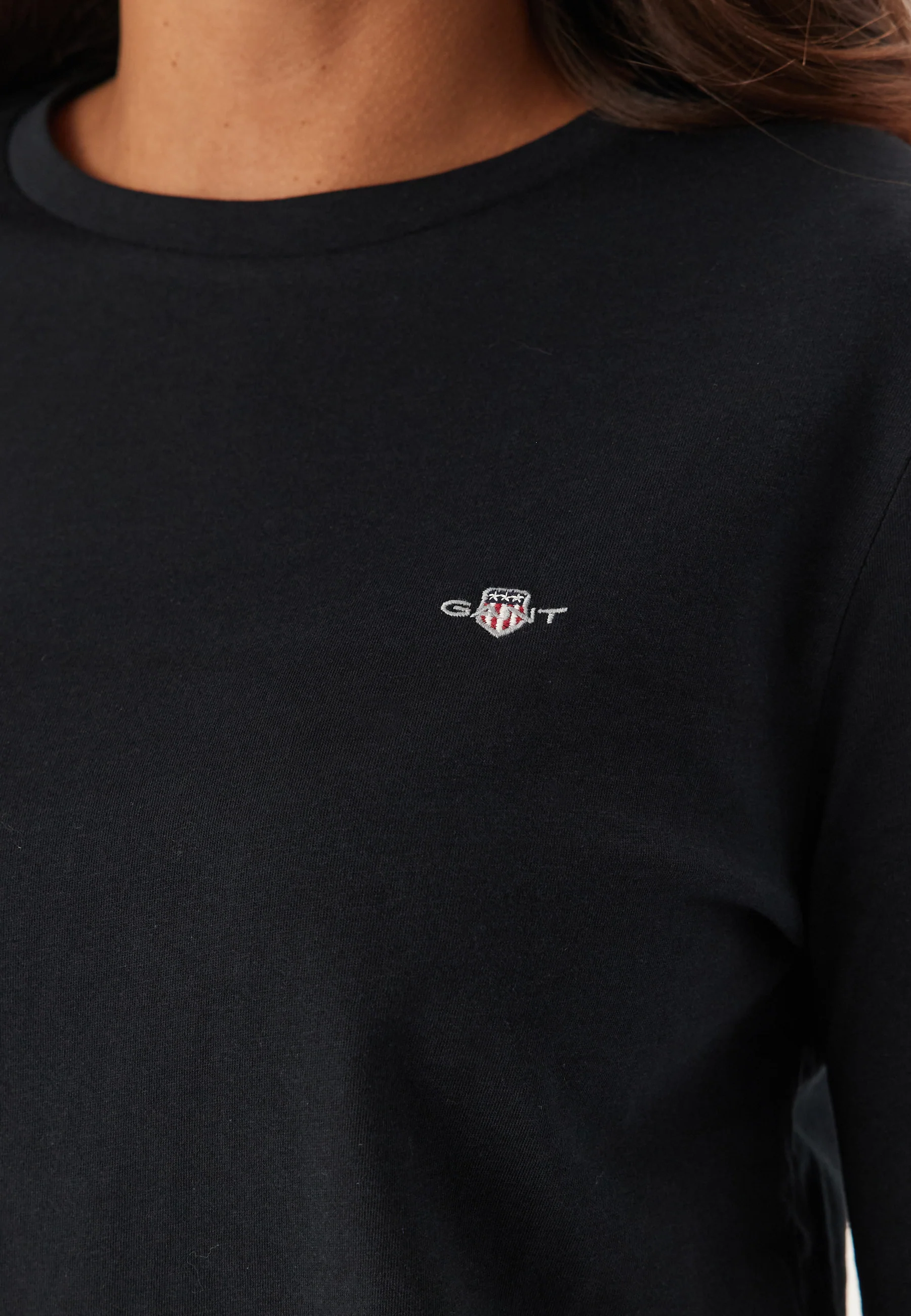Reg Shield Ls T-shirt - Image 4
