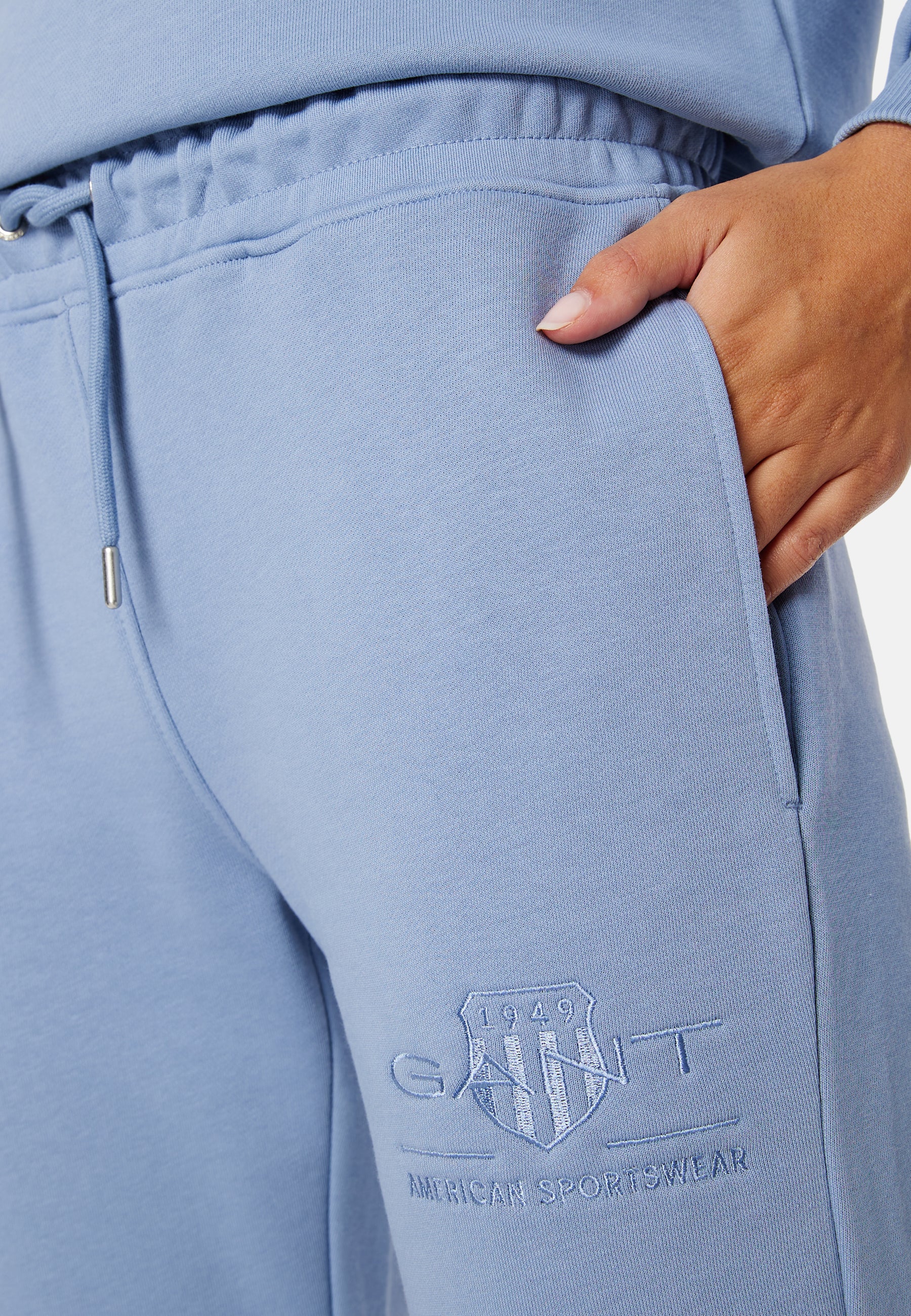 Reg Tonal Shield Sweatpants - Image 4