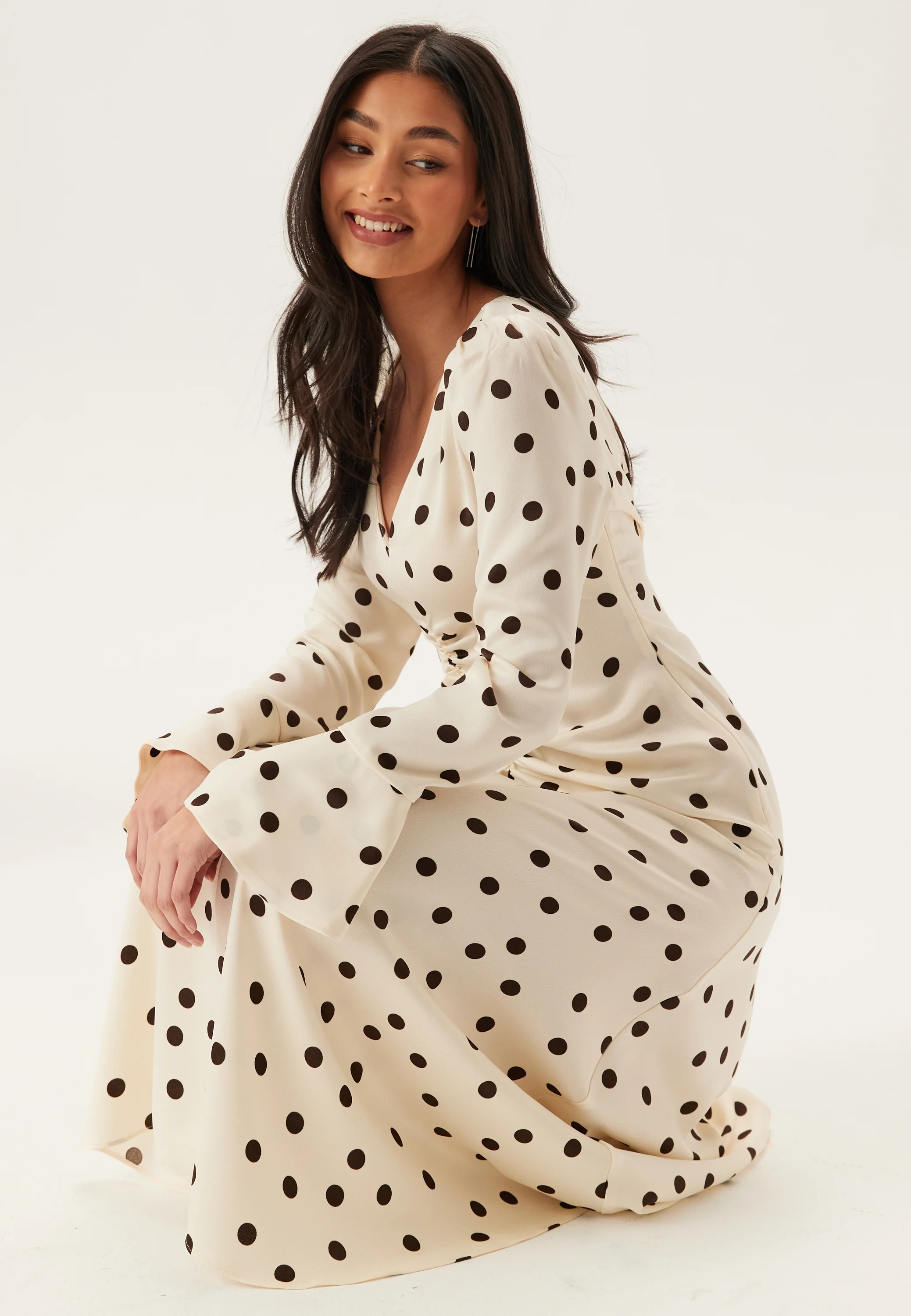Ruched Front Midi Dress - Image 6