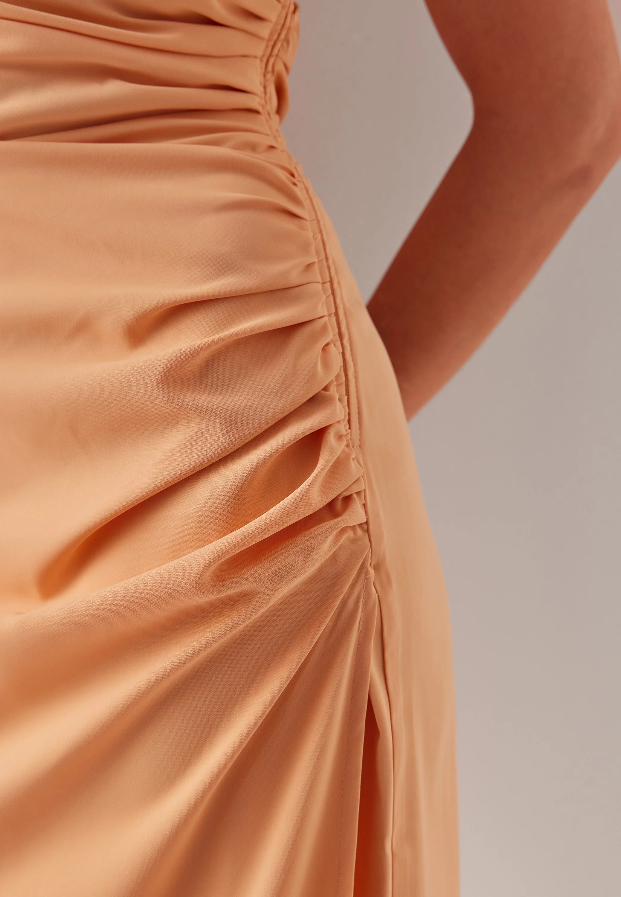 Ruched One Shoulder Midi Dress - Image 5