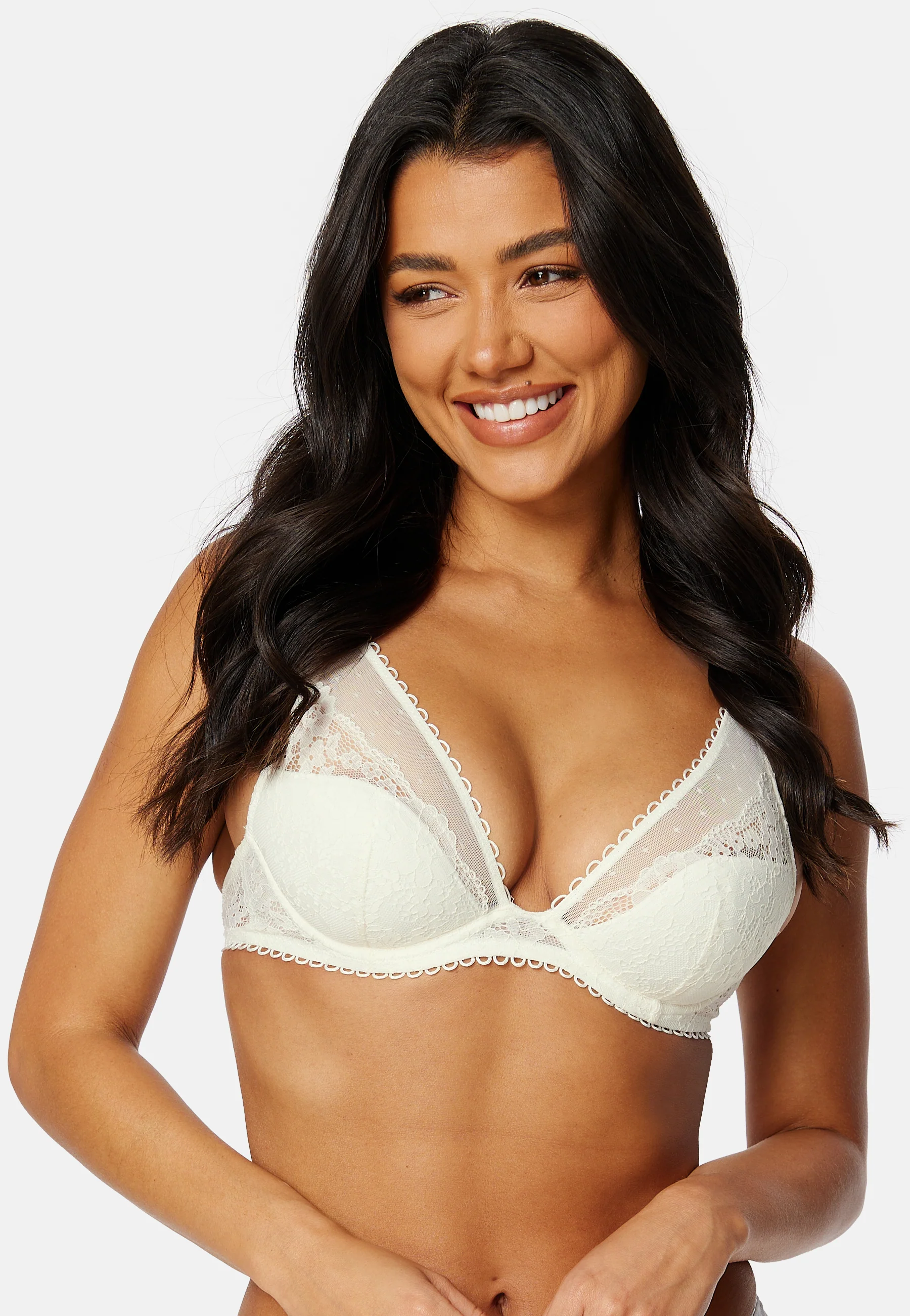 Sadvi Light Padded Plunge