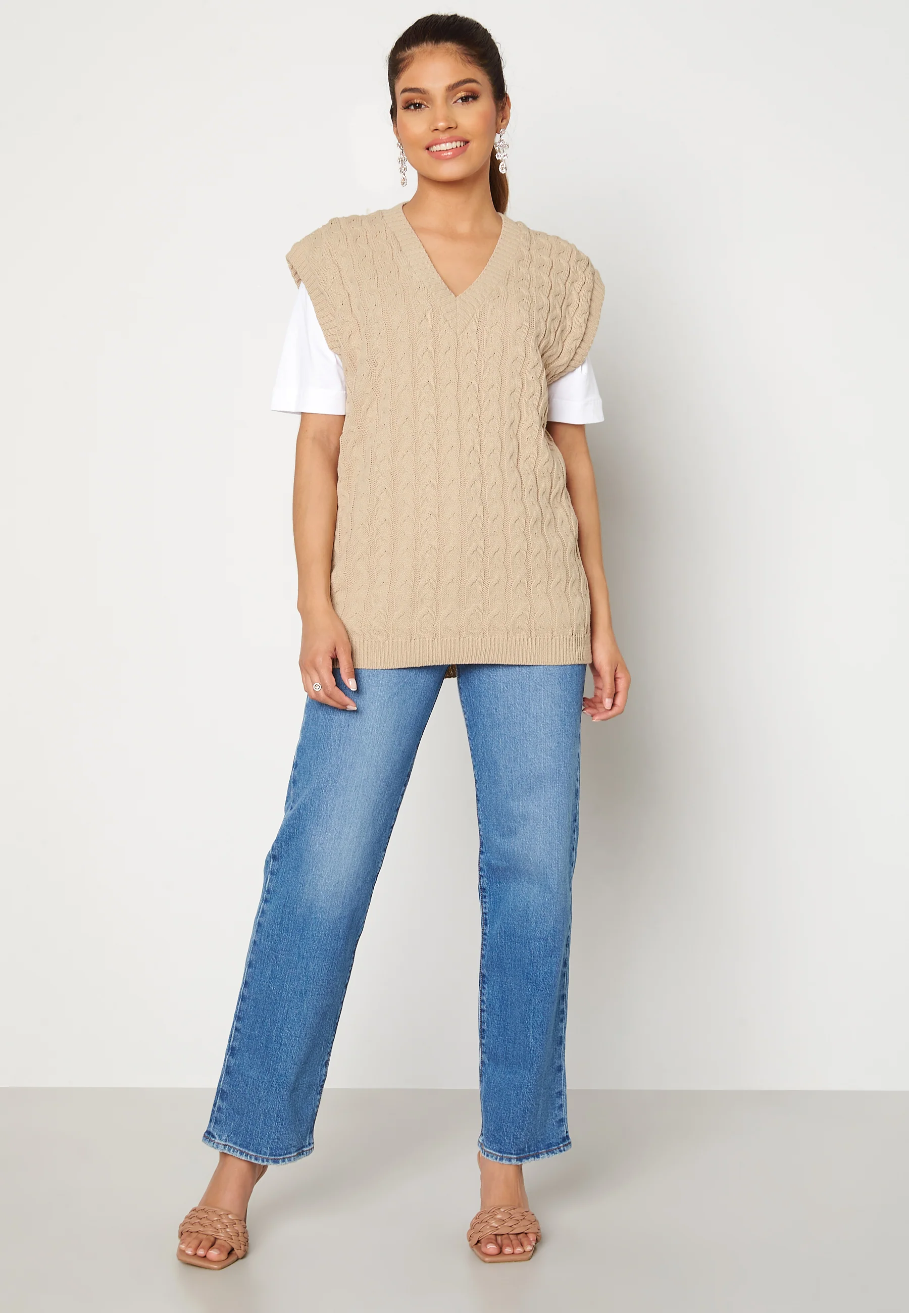 Standard SS V-Neck Tee - Image 4