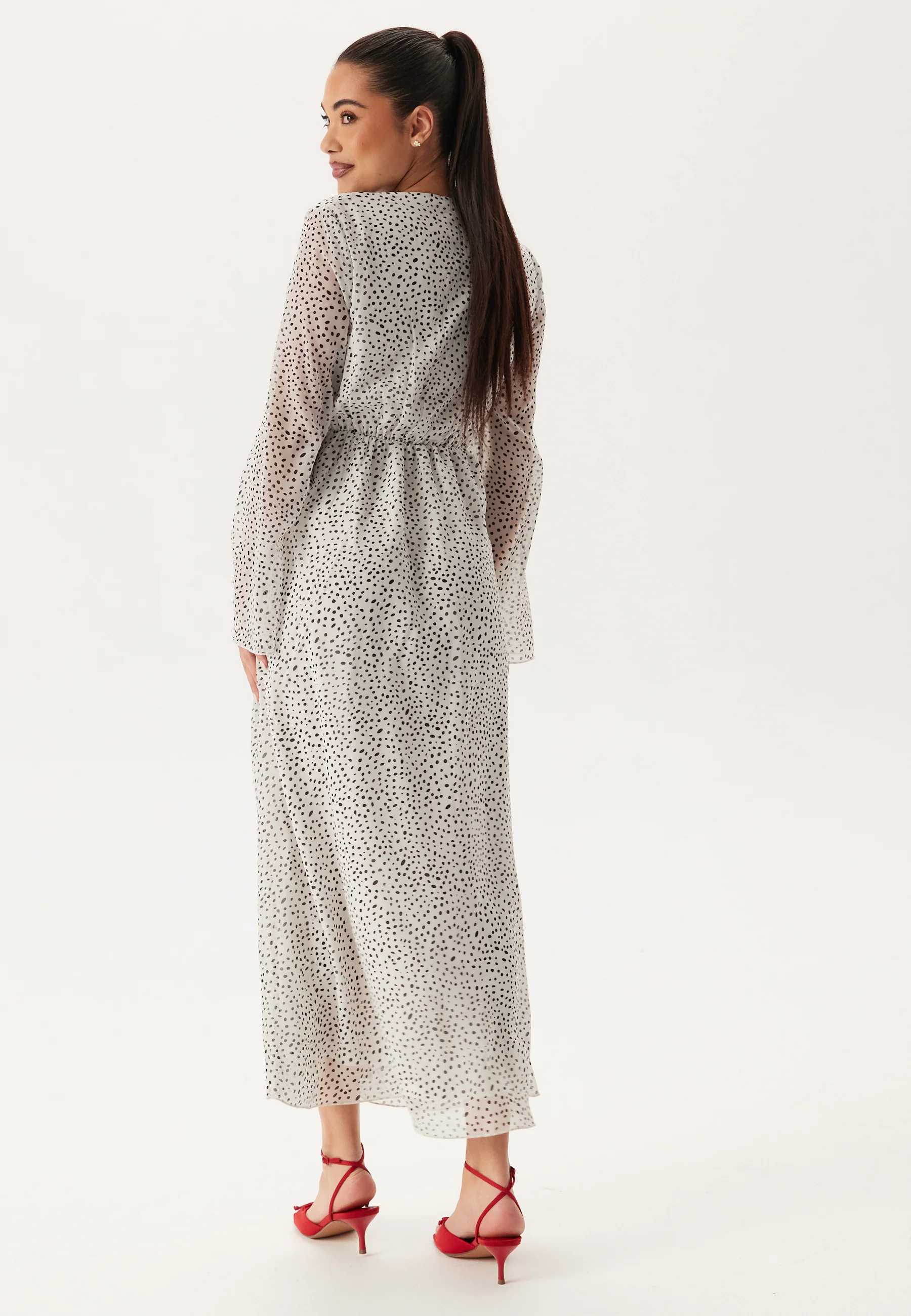 V-Neck Frill Dress - Image 5