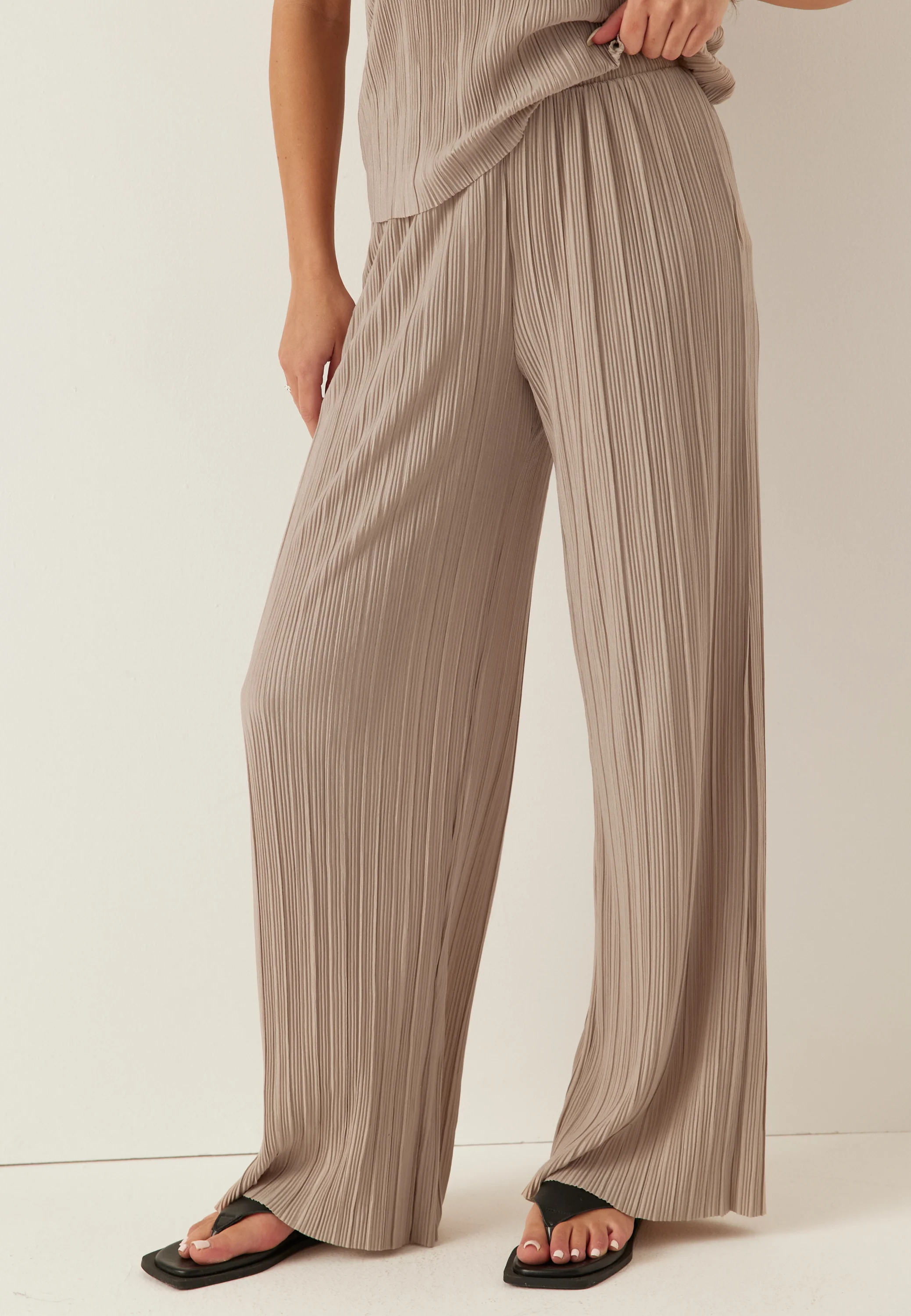 Viplisa Hw Wide Pants - Image 2
